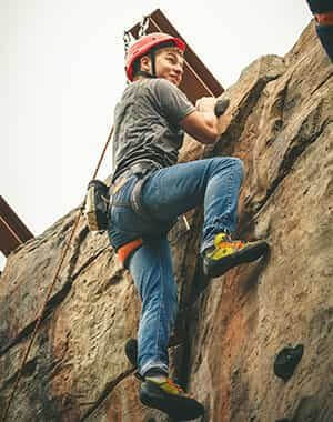 venturing-climbing-home